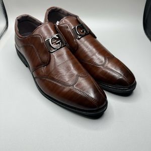 Men’s Leather Dress Shoes New! Size 45 (Size11). Unsure of brand.